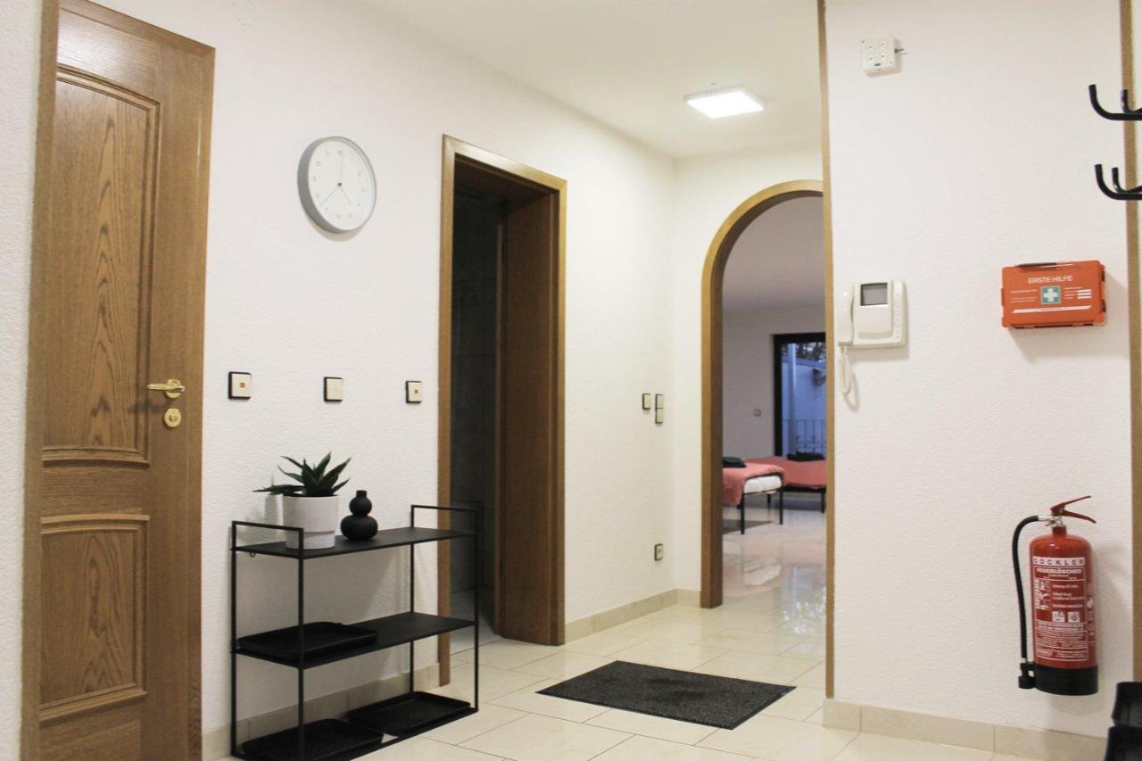 Spacious Apartment In Industrial Area Людвигсбург Экстерьер фото
