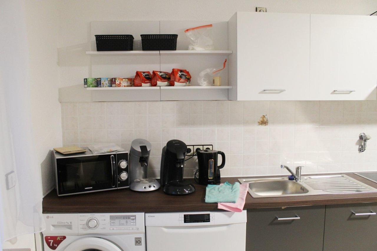 Spacious Apartment In Industrial Area Людвигсбург Экстерьер фото